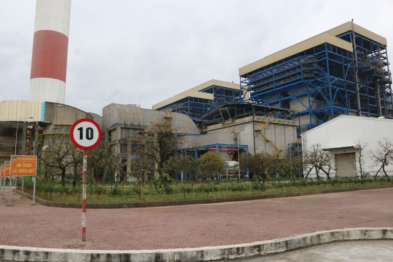 Ngày đêm bám sát tiến độ vận hành Tổ máy số 1 Nhiệt điện Vũng Áng