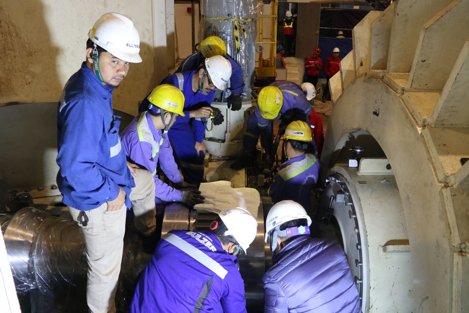 Ngày đêm bám sát tiến độ vận hành trở lại Tổ máy số 1 Nhà máy Nhiệt điện Vũng Áng 1