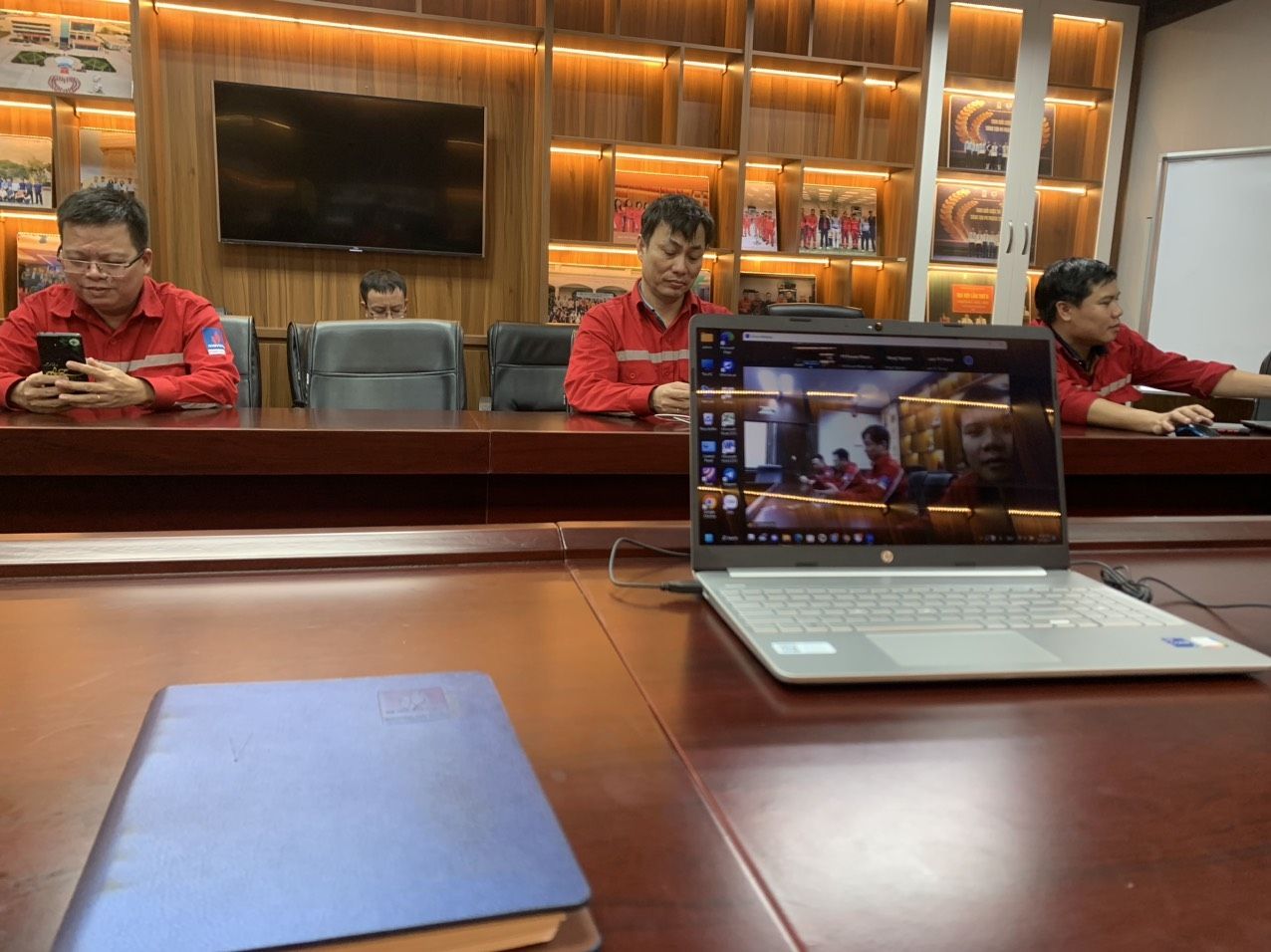 Ngày đêm bám sát tiến độ vận hành trở lại Tổ máy số 1 Nhà máy Nhiệt điện Vũng Áng 1