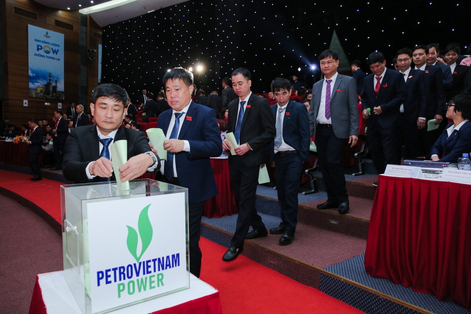 Xây dựng dấu ấn trong “Kỷ nguyên mới”, kiến tạo trụ cột năng lượng quốc gia