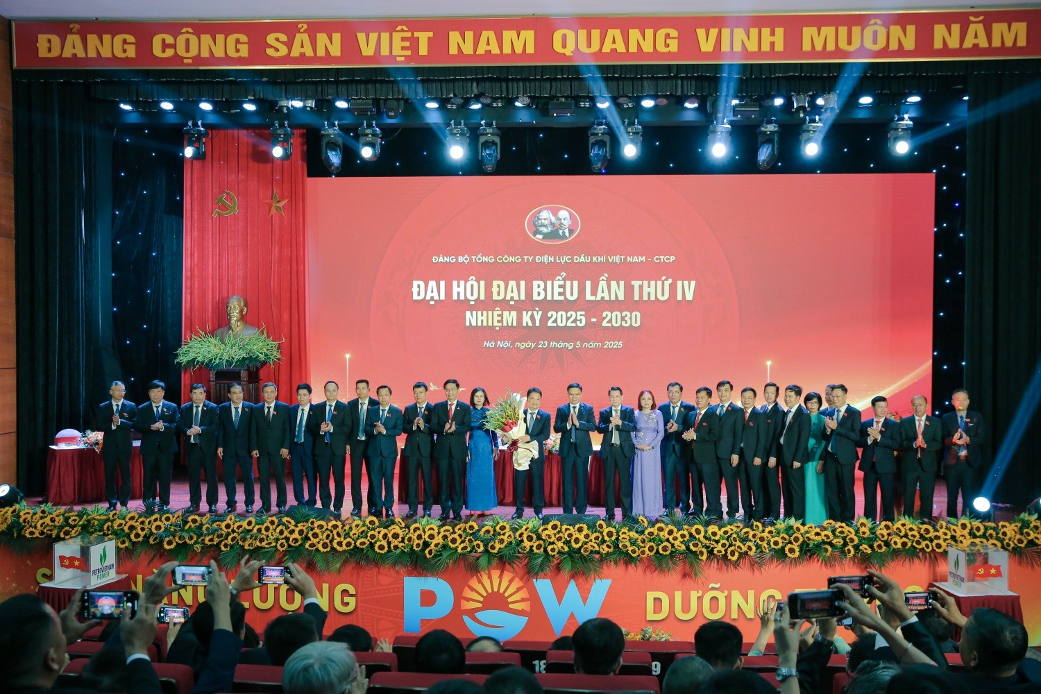 Xây dựng dấu ấn trong “Kỷ nguyên mới”, kiến tạo trụ cột năng lượng quốc gia