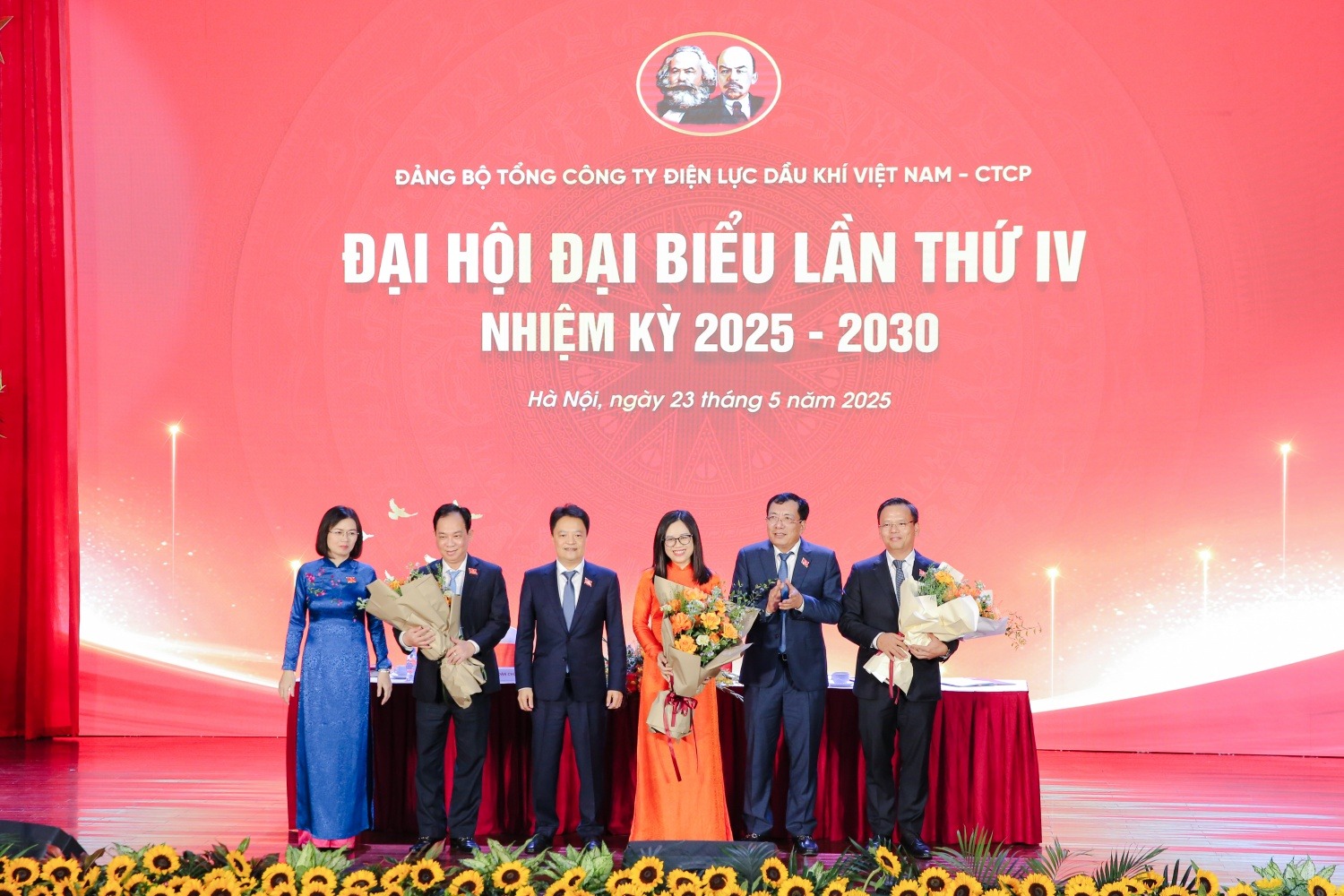 Xây dựng dấu ấn trong “Kỷ nguyên mới”, kiến tạo trụ cột năng lượng quốc gia