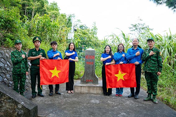 Tuổi trẻ PV Power tổ chức hành trình "Thắp sáng biên cương - Lan tỏa nghĩa tình" tại tỉnh Lạng Sơn