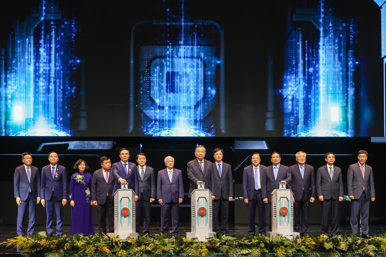 Petrovietnam khởi động chương trình xây dựng 100 phòng học STEM Innovation