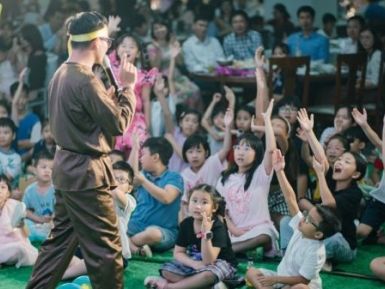 Con em cán bộ, người lao động PV Power chung vui "Đón Tết trông trăng"