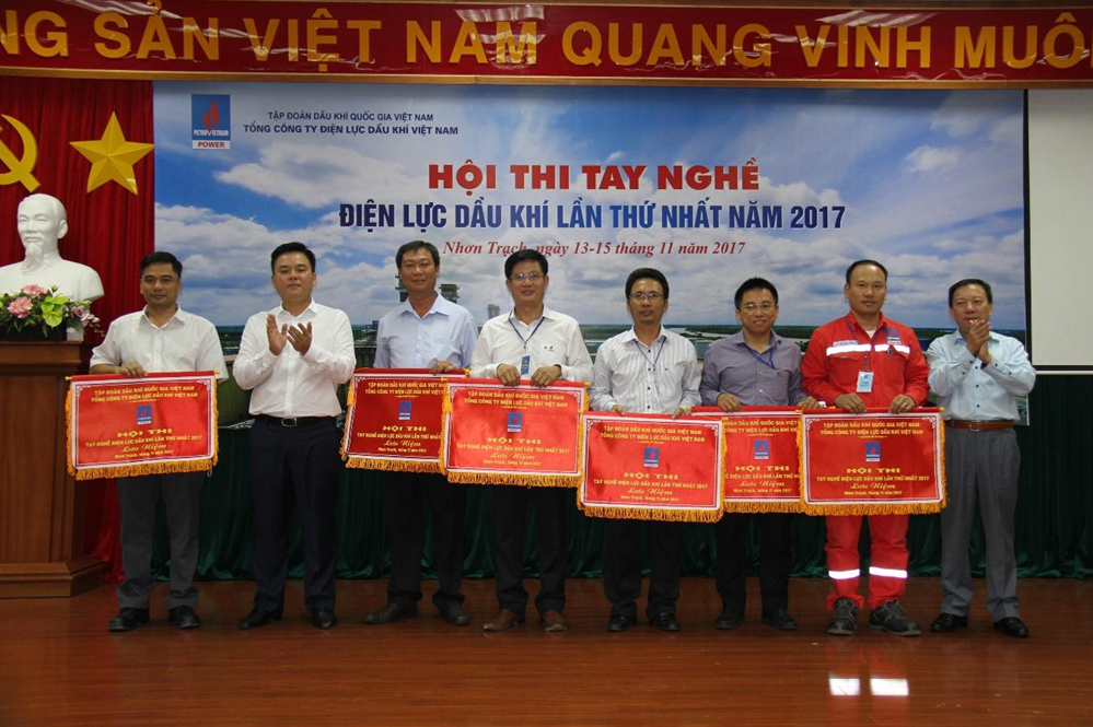Khai mạc hội thi tay nghề Điện lực Dầu khí lần thứ I năm 2017
