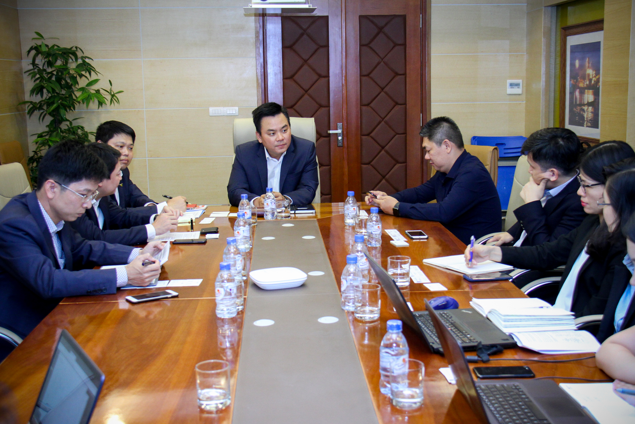 Lãnh đạo PV Power làm việc với Dragon Capital