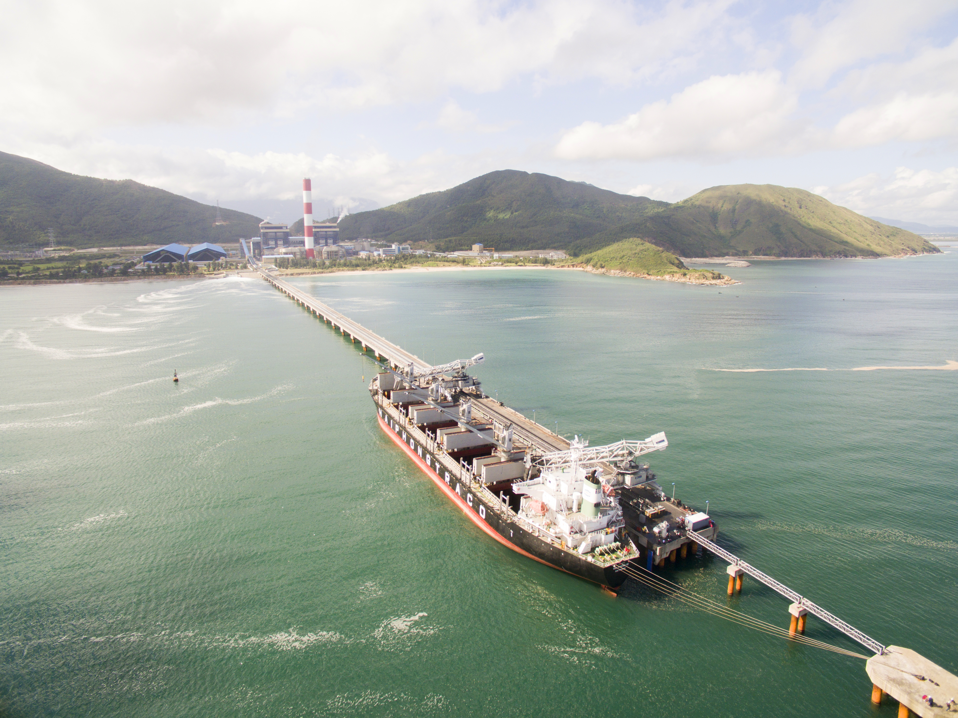 Bộ trưởng Bộ Tài nguyên và Môi trường làm việc với Lãnh đạo tỉnh Hà Tĩnh.