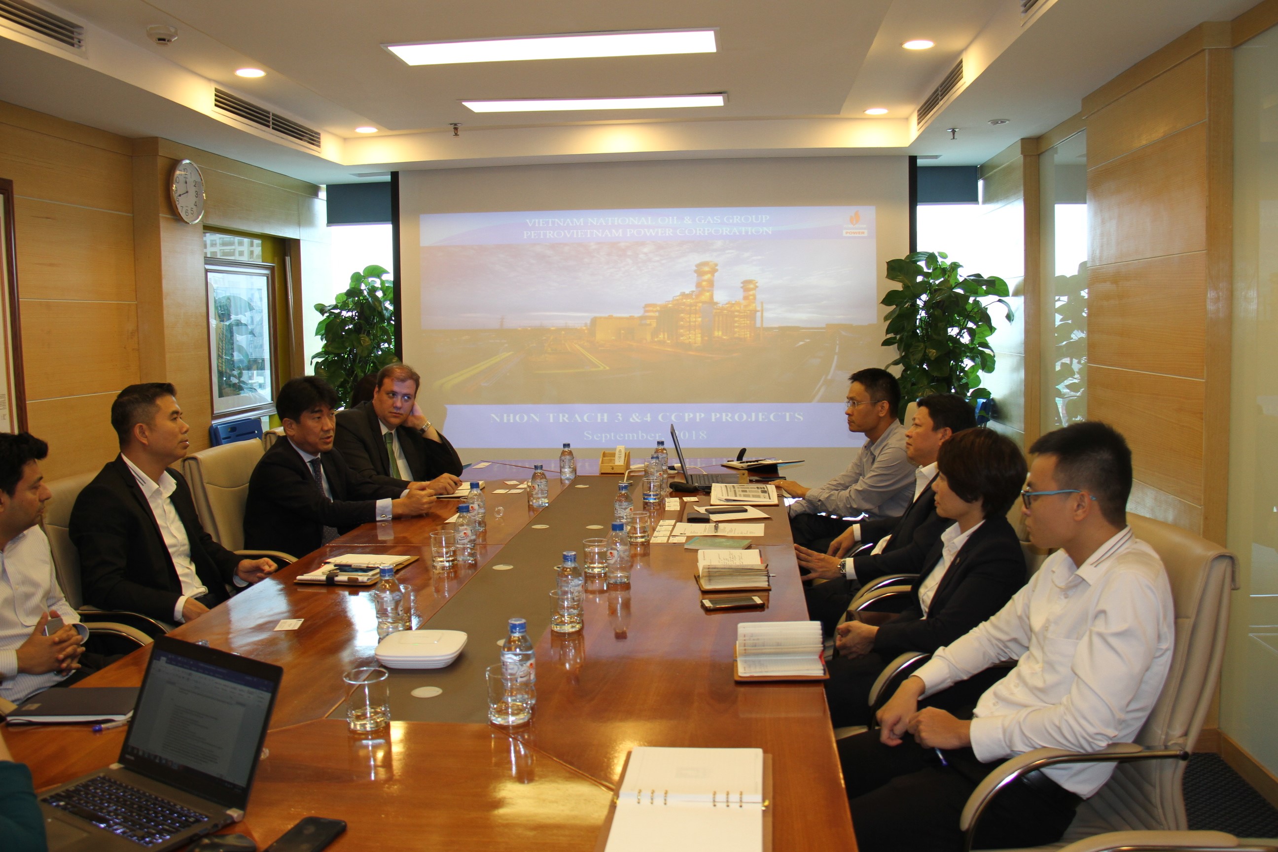 PV POWER LÀM VIỆC VỚI ADB VÀ EVN FINANCE