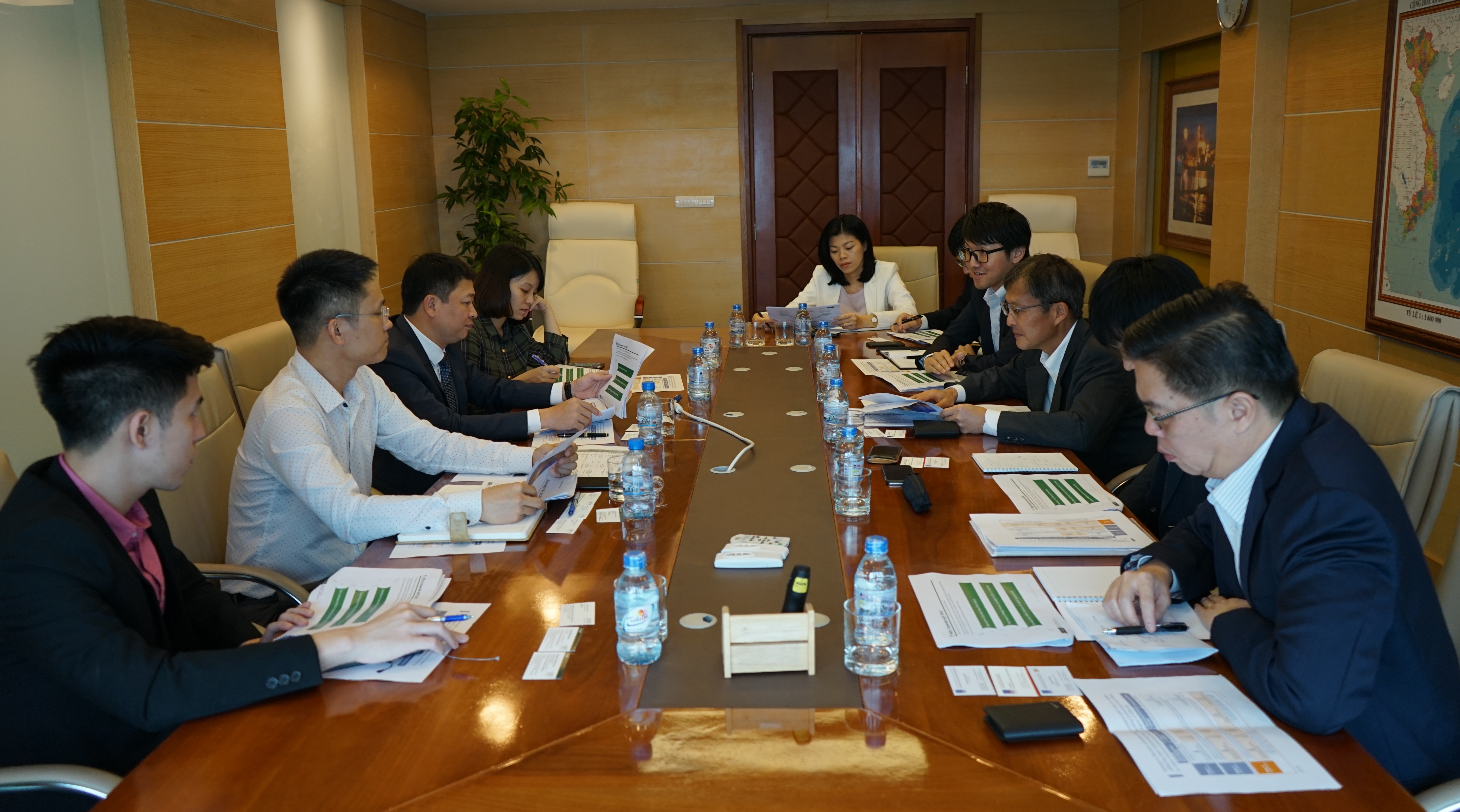 PV POWER LÀM VIỆC VỚI NGÂN HÀNG SMBC VÀ JERA