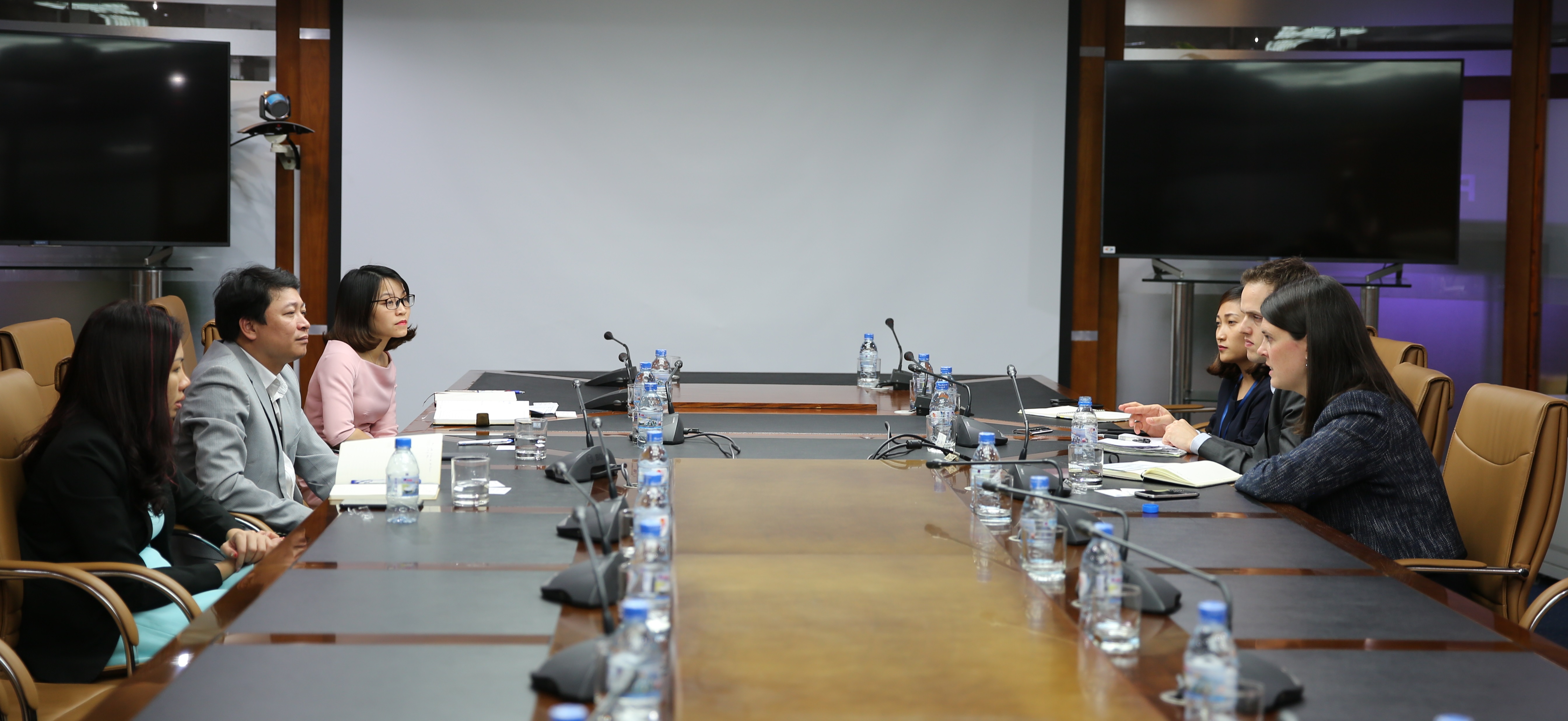 PV POWER LÀM VIỆC VỚI HSBC VỀ THU XẾP VỐN CHO CÁC DỰ ÁN TRONG TƯƠNG LAI