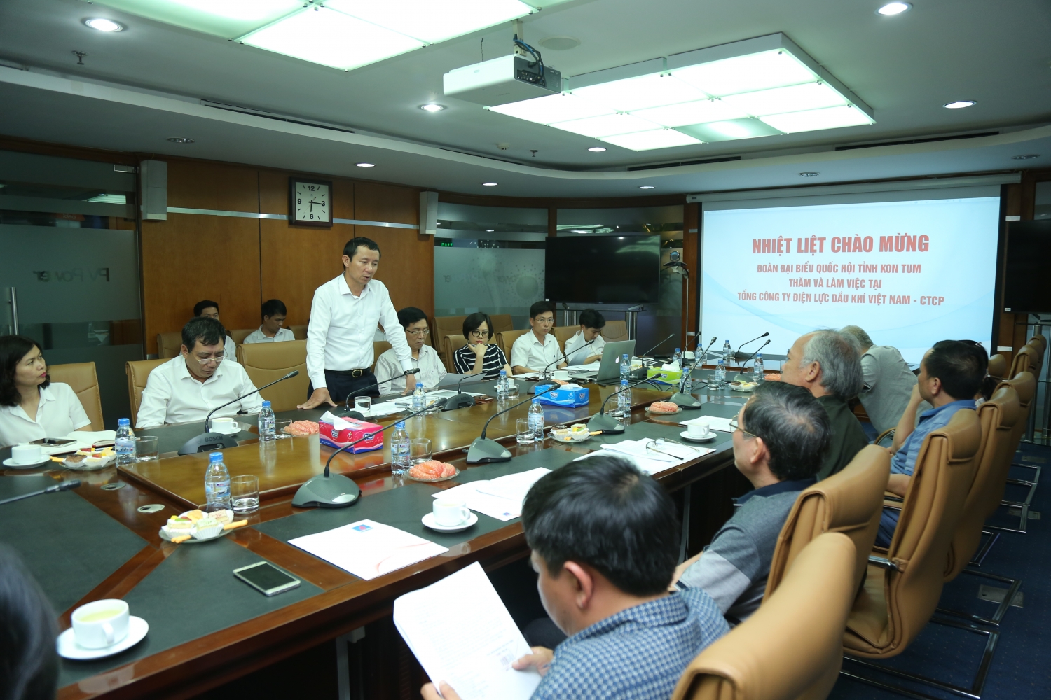 Đoàn Đại biểu Quốc hội tỉnh Kon Tum làm việc với PV Power