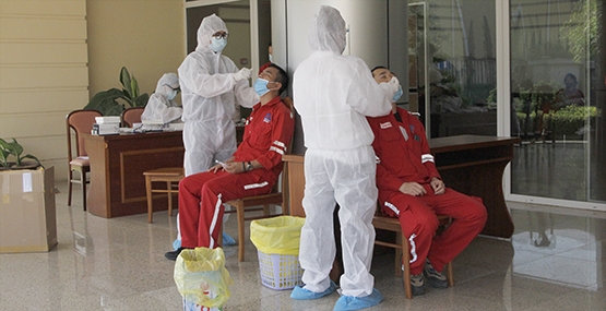 100% CBCNV NT2 có kết quả xét nghiệm Covid-19 âm tính