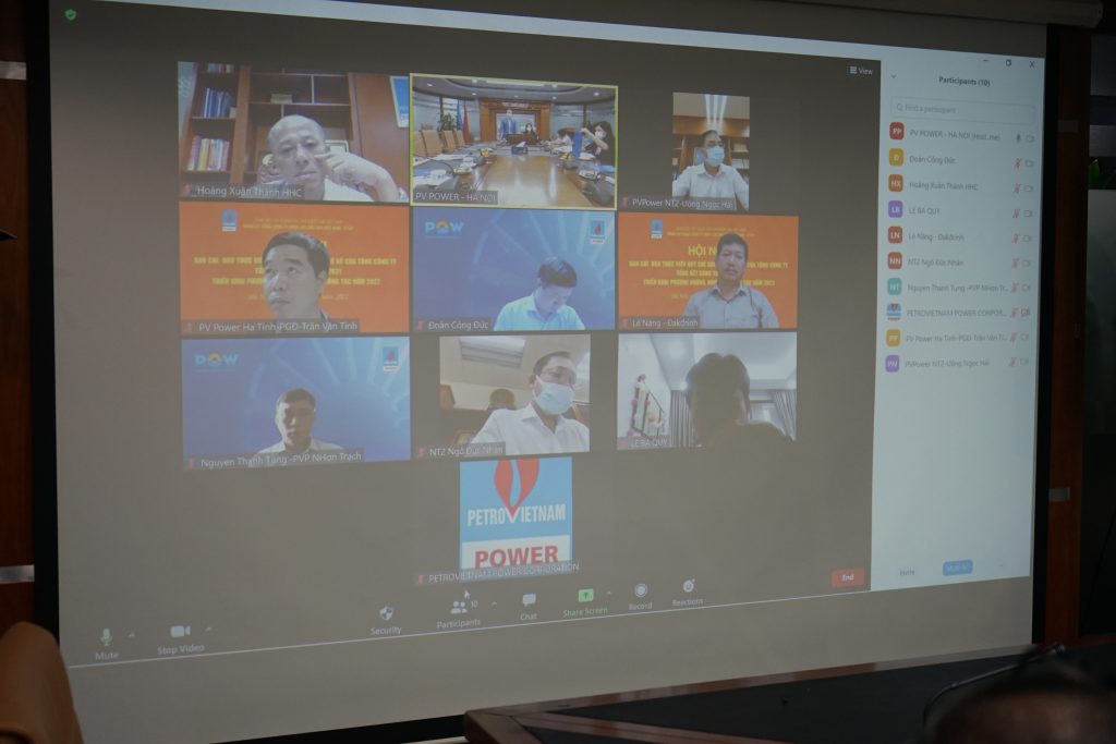  Trực tuyến tại các điểm cầu đơn vị