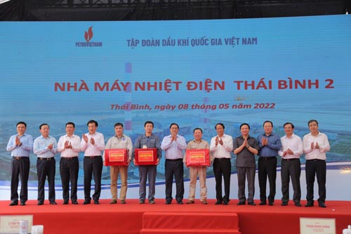 Thủ tướng Chính phủ làm việc, kiểm tra quá trình hoà lưới điện Tổ máy 1 NMNĐ Thái Bình 2