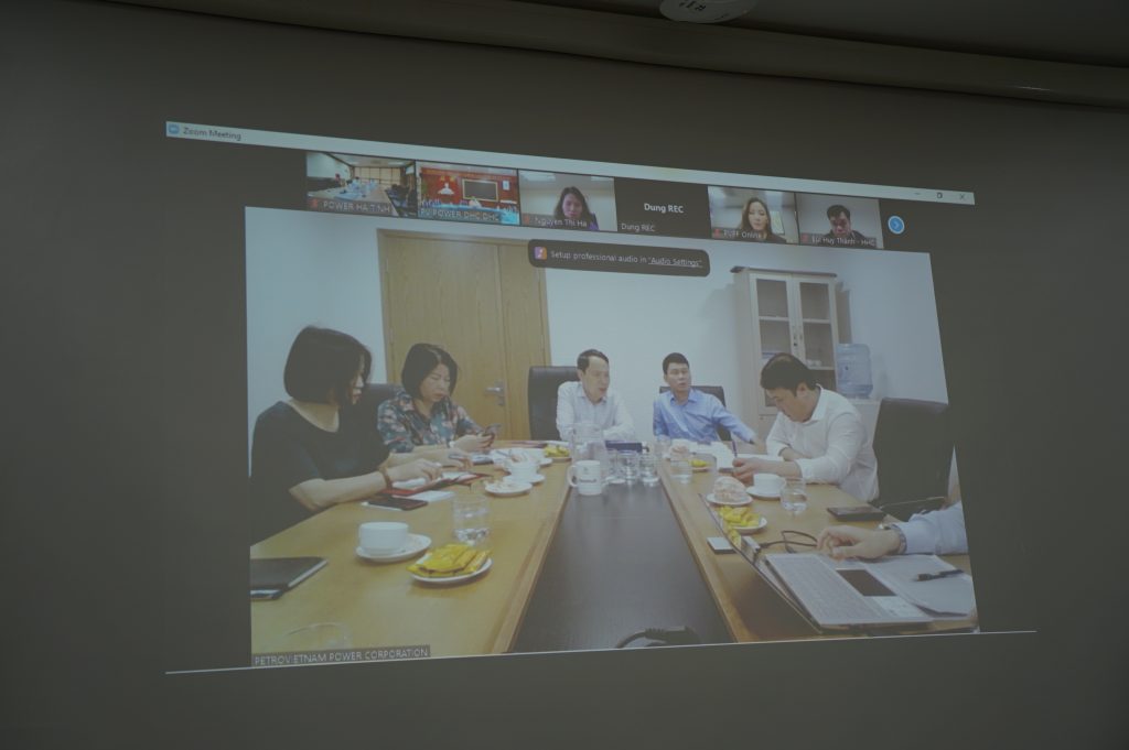  Trực tuyến tại các điểm cầu