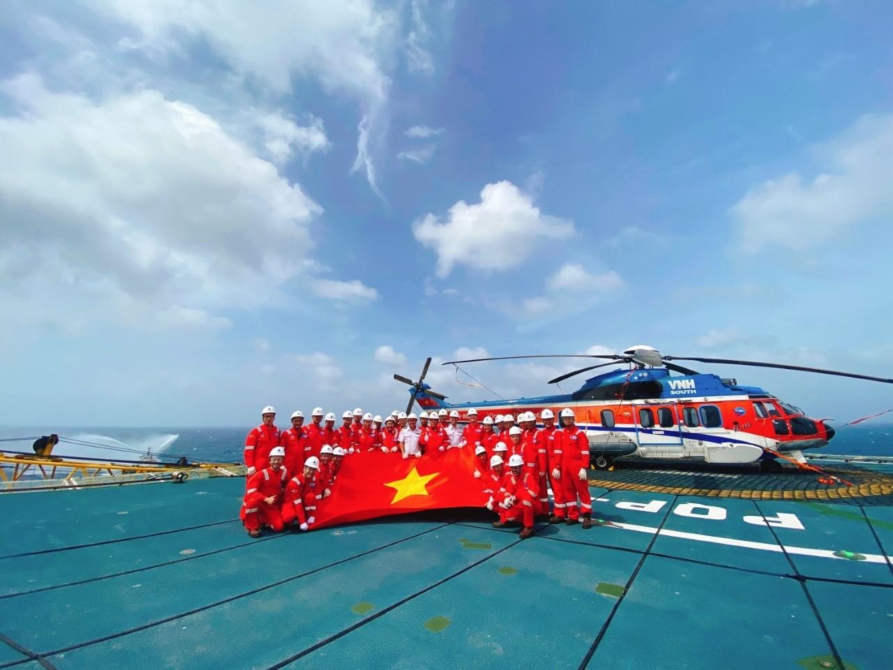 </a> Petrovietnam được tôn vinh Doanh nghiệp đạt chuẩn văn hóa kinh doanh Việt Nam