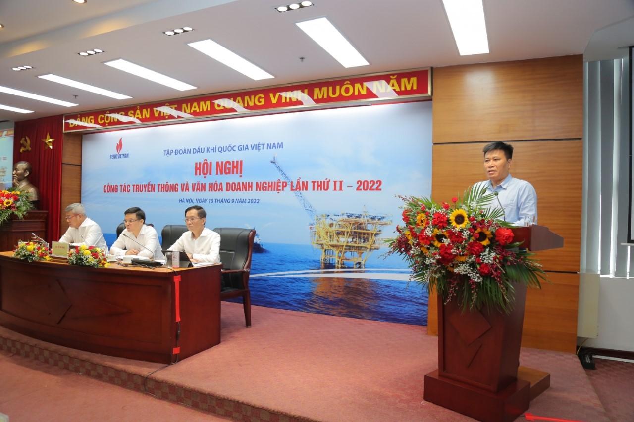 </a> Chủ tịch HĐQT PVFCCo Hoàng Trọng Dũng trình bày tham luận