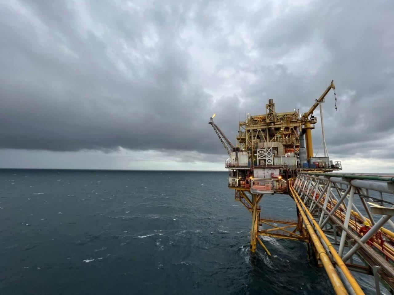 </a> Giàn nén khí Rồng - DGCP (Ảnh chụp ngày 26/9)