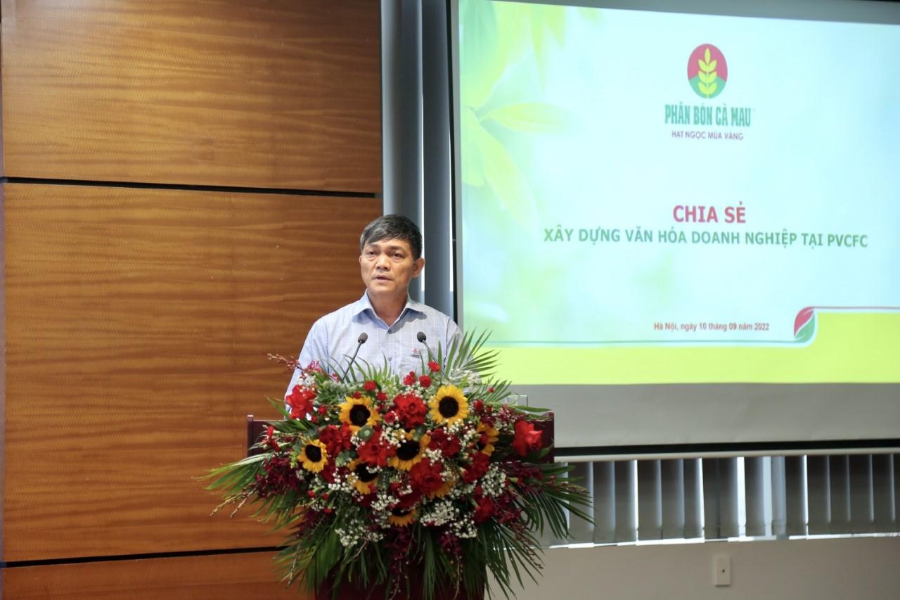 </a> Tổng Giám đốc PVCFC Văn Tiến Thanh trình bày tham luận