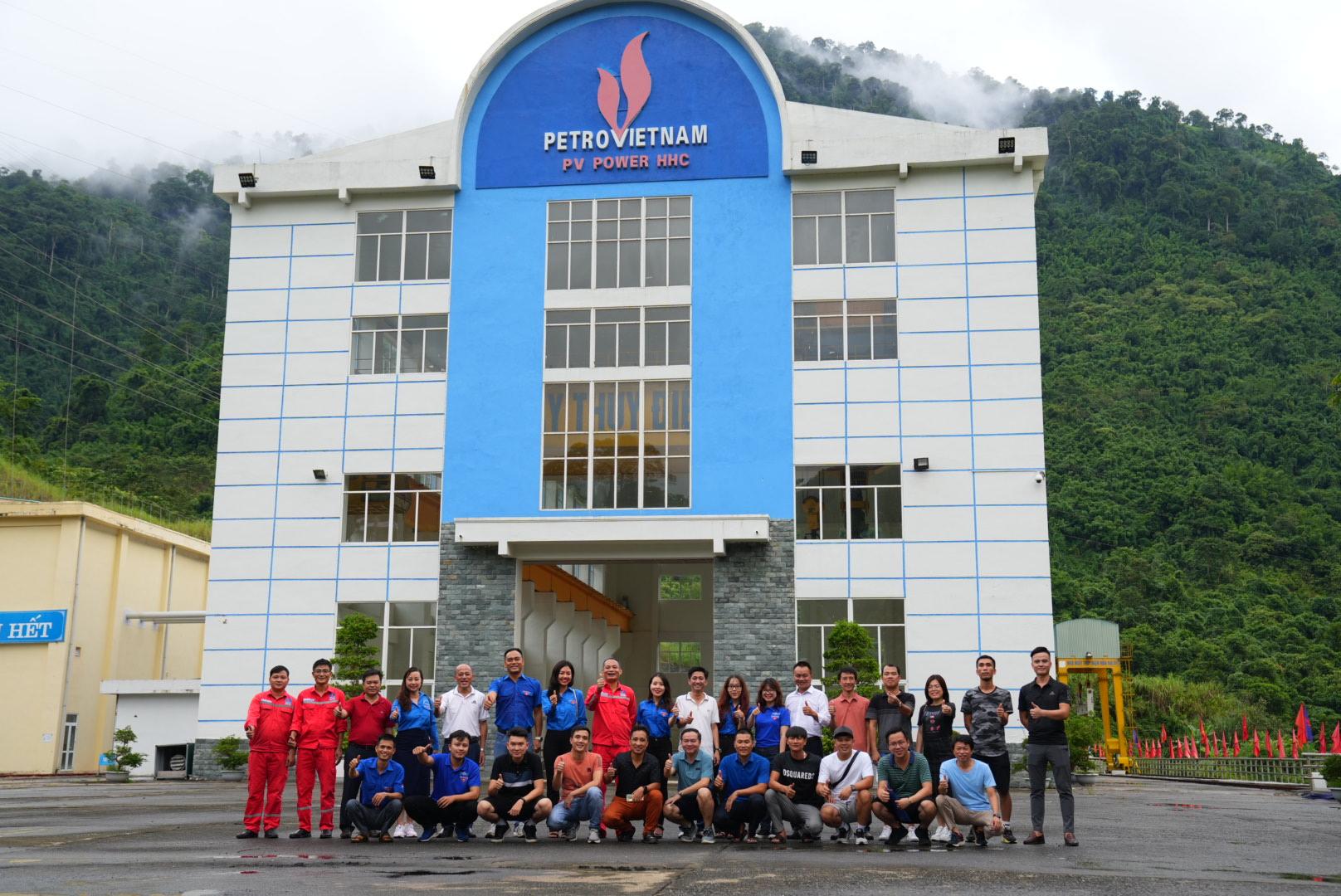 PV Power hưởng ứng phong trào trồng cây tại PV Power HHC