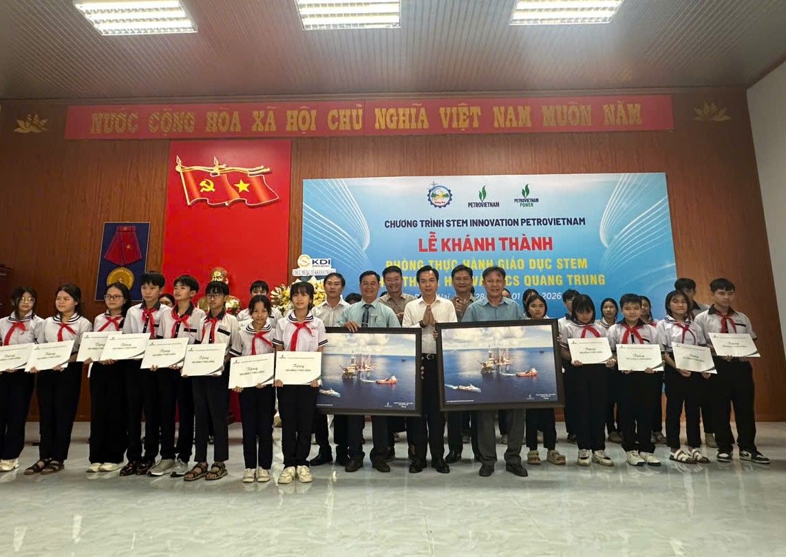 z7476159996277_d6539b7f10d2d0a345235f91461e4f9d