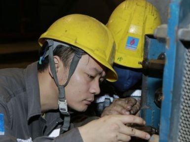 Ngày đêm bám sát tiến độ vận hành trở lại Tổ máy số 1 Nhà máy Nhiệt điện Vũng Áng 1