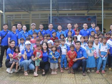 Tuổi trẻ PV Power và PV Power DHC tổ chức “Chiến dịch Hè tình nguyện năm 2023” tại huyện miền núi Sơn Tây, Quảng Ngãi