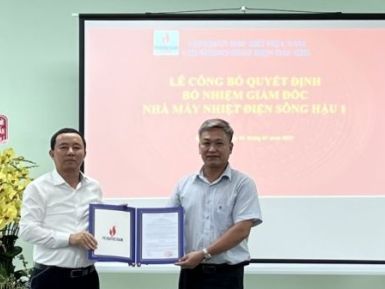 Công bố quyết định bổ nhiệm Giám đốc NMNĐ Sông Hậu 1