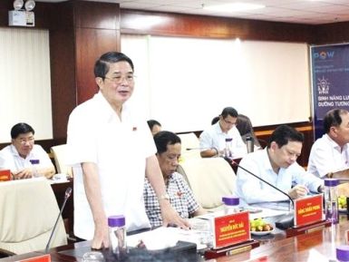 Phó Chủ tịch Quốc hội Nguyễn Đức Hải khảo sát tại Công ty Điện lực Dầu khí Cà Mau