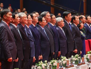 Đặc sắc, ấn tượng, giàu cảm xúc Chương trình nghệ thuật Petrovietnam - Hành trình "Giữ lửa di sản, kiến tạo năng lượng quốc gia"