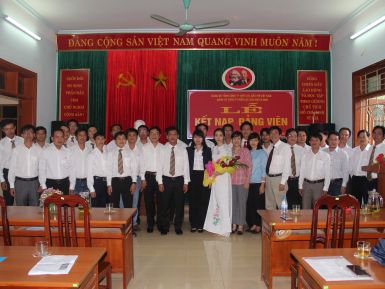 PV Power Cà Mau tổ chức kết nạp Đảng tại Cây đa Tân Trào