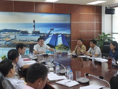 Tổng Giám đốc Nguyễn Xuân Hòa làm việc tại Nhà máy điện Vũng Áng 1