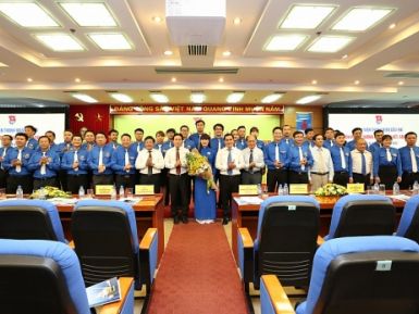 Tiên phong - Gương mẫu - Đoàn kết - Sáng tạo