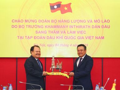 Bộ trưởng Bộ Năng lượng và Mỏ nước CHDCND Lào thăm và làm việc với Petrovietnam