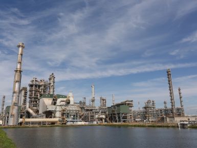 SAU CỔ PHẦN HÓA, HOẠT ĐỘNG CỦA CÁC DOANH NGHIỆP KHỞI SẮC