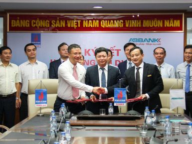 LỄ KÝ KẾT HỢP ĐỒNG TÀI TRỢ VỐN CHO NHÀ MÁY THỦY ĐIỆN ĐAKĐRINH TRỊ GIÁ 300 TỶ ĐỒNG