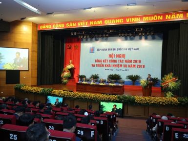 THỦ TƯỚNG CHÍNH PHỦ DỰ HỘI NGHỊ TỔNG KẾT CÔNG TÁC NĂM 2018 CỦA TẬP ĐOÀN DẦU KHÍ VIỆT NAM