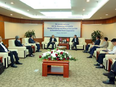 BỘ TRƯỞNG BỘ NĂNG LƯỢNG VÀ MỎ NƯỚC CHDCND LÀO LÀM VIỆC VỚI PVPOWER