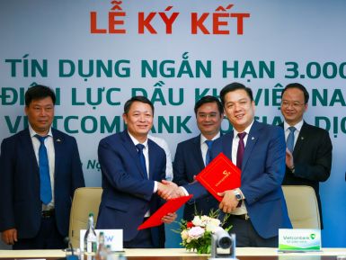 PV Power và VietcomBank ký kết hợp đồng tín dụng ngắn hạn 3000 tỷ đồng