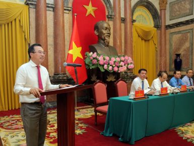 Chủ tịch nước Nguyễn Xuân Phúc: Ngành Dầu khí phải giữ vững bản lĩnh, tinh thần "Những người đi tìm lửa"