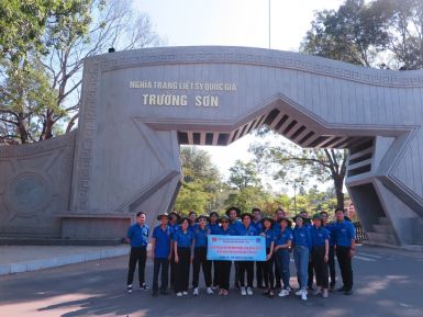 Đoàn Thanh niên PV Power đến thăm nghĩa trang Trường Sơn nhân kỷ niệm 75 năm ngày thương binh liệt sỹ (27/7/1947 - 27/7/2022)