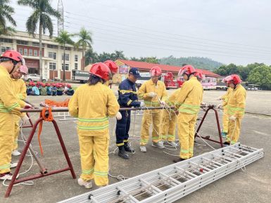 PV Power tổ chức khóa huấn luyện bồi dưỡng nghiệp vụ Phòng cháy Chữa cháy và Cứu nạn Cứu hộ