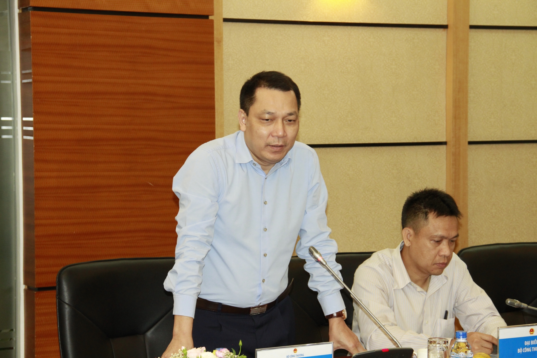 Thứ trưởng Bộ Công Thương Đặng Hoàng An làm việc với Tập đoàn Dầu khí Việt Nam về các dự án trọng điểm