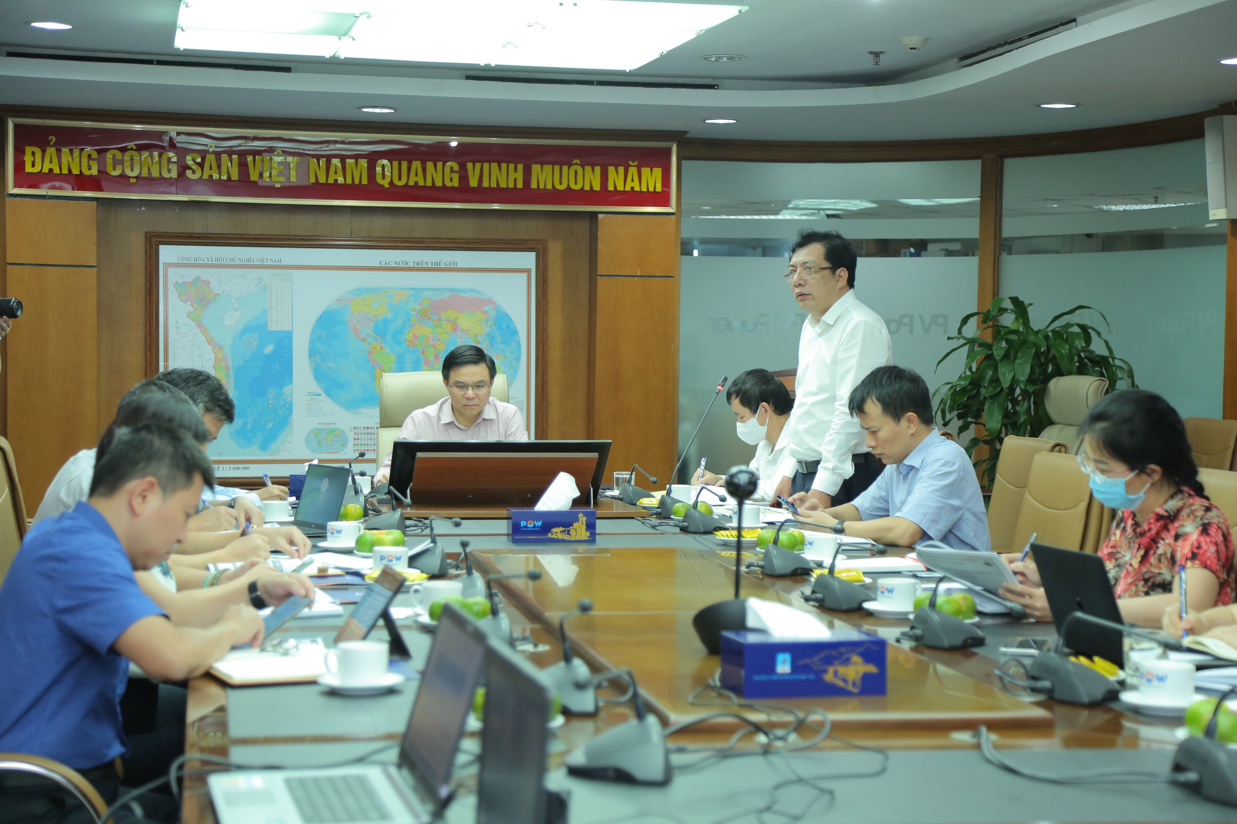  Tổng Giám đốc Lê Như Linh báo cáo tại buổi làm việc