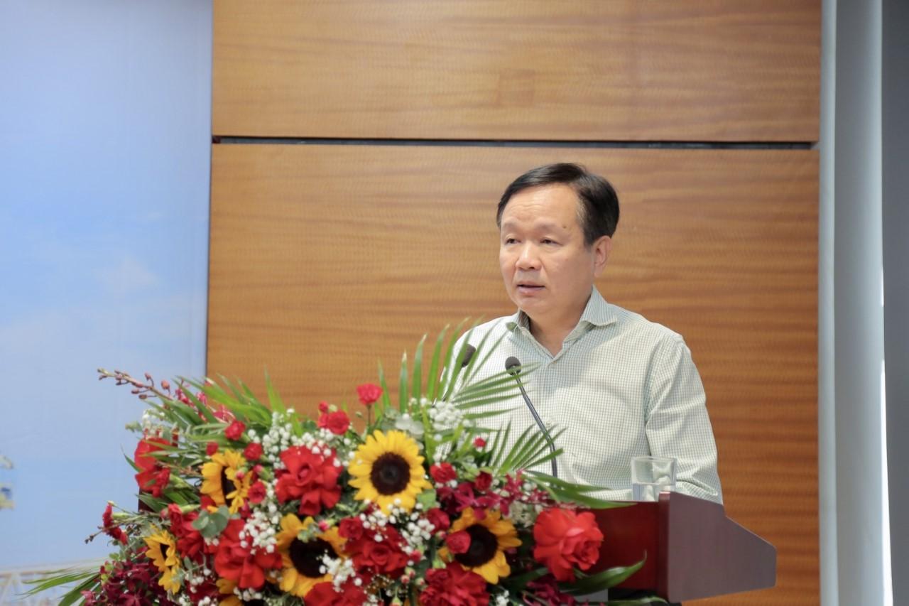 </a> Đồng chí Vũ Mai Khanh, Phó Tổng Giám đốc Vietsovpetro trình bày tham luận